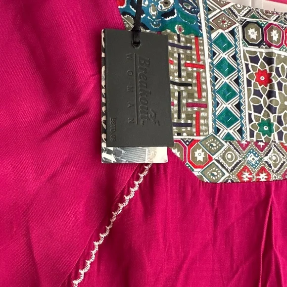 Top - Picture 3 of 3